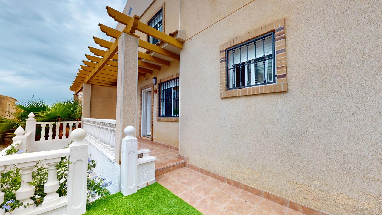 Town House in Villamartin (orihuela Costa), Alicante – ES174182