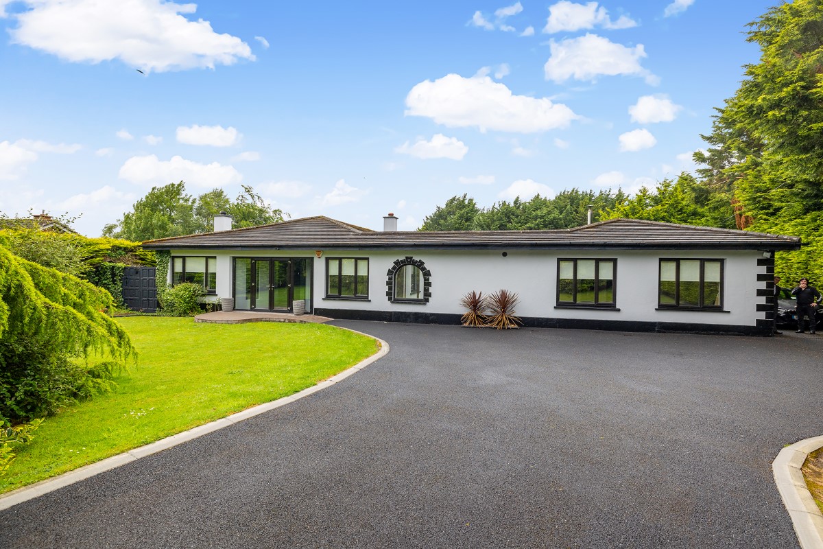 Bridge Fort, Green Road, Curragh, Co. Kildare R56 YX24