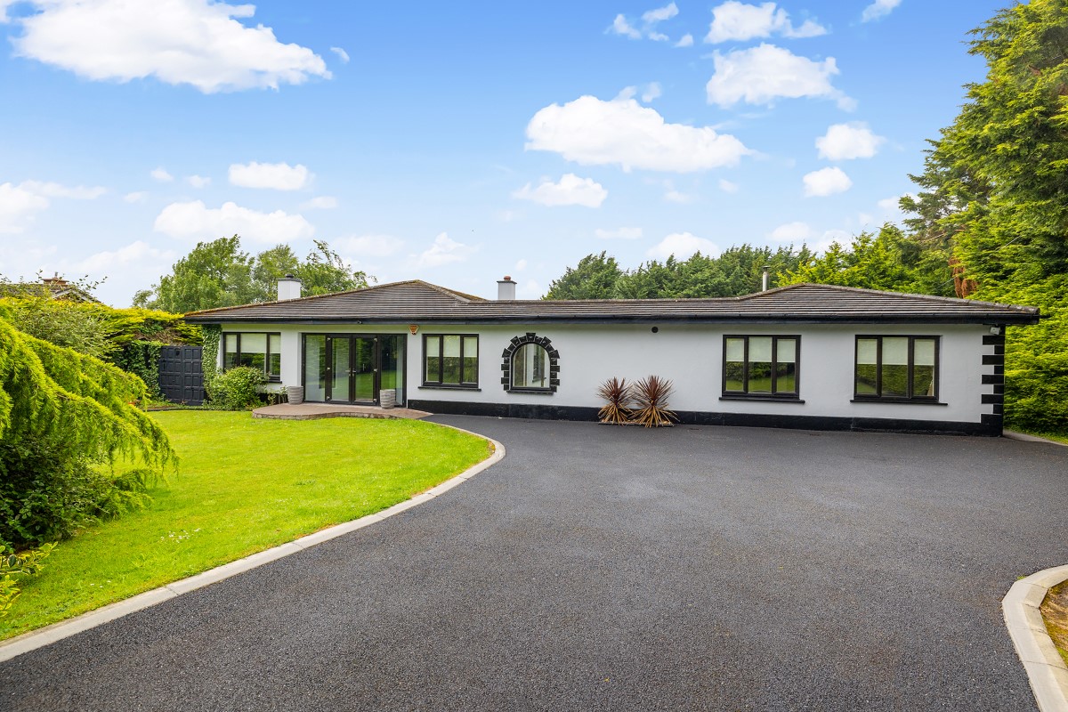 Bridge Fort, Green Road, Curragh, Co. Kildare R56 YX24