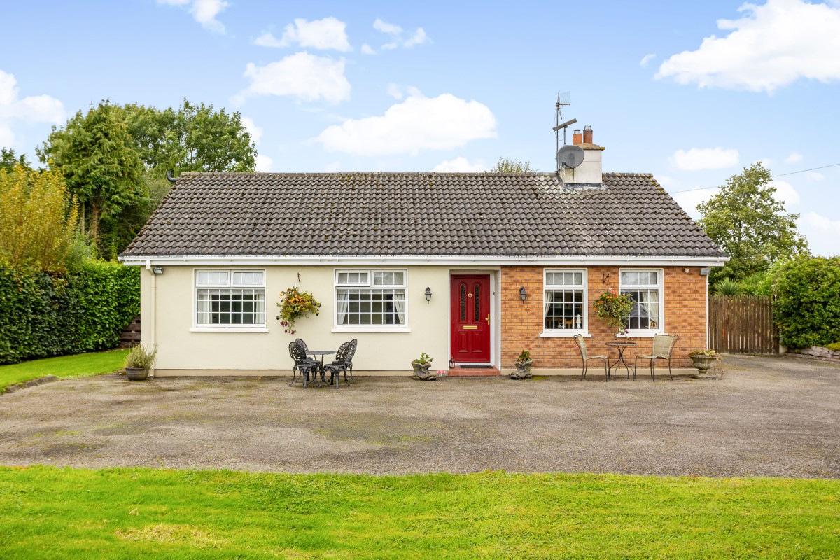 Clonsast Lower, Bracknagh, Rathangan Co. Kildare RH336