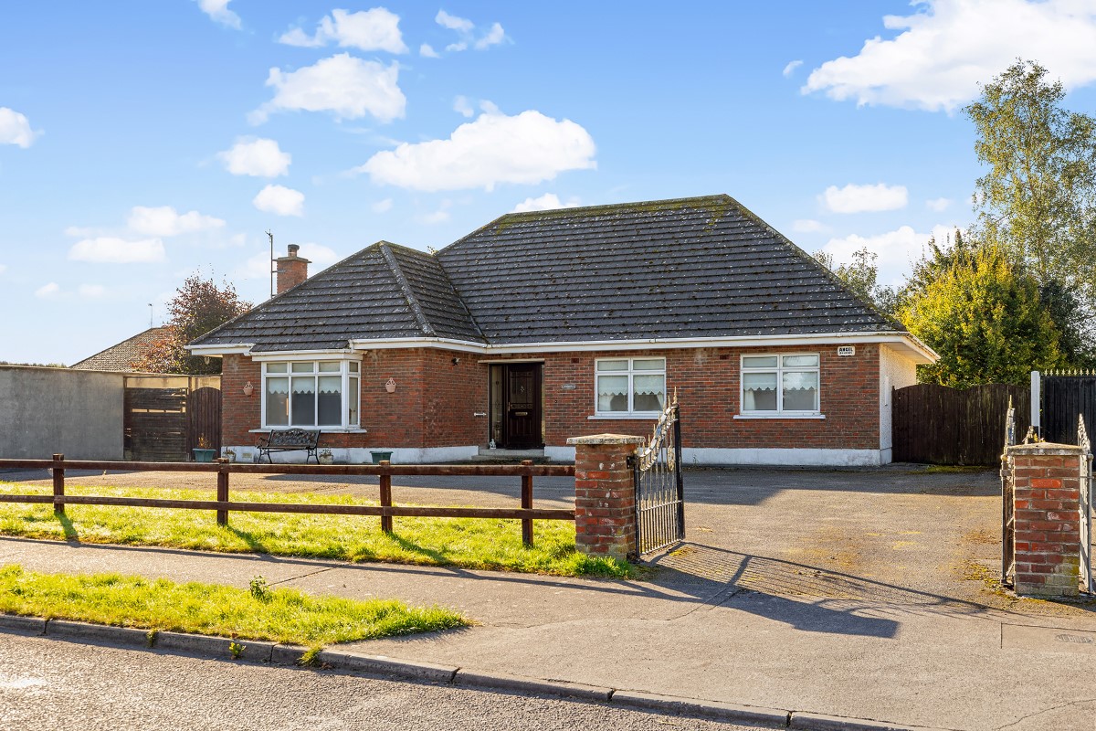 Bungalow One Carrick Esker Edenderry  Co Offaly R45A004